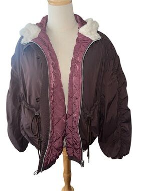 ☂️Free People Quilted Plum & Burgundy Puffer Jacket with Sherpa Trim